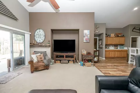 535 Red Robin Dr, Patterson, CA 95363 photo 21
