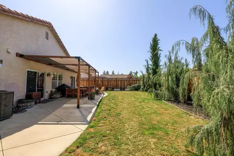 535 Red Robin Dr, Patterson, CA 95363 photo 34