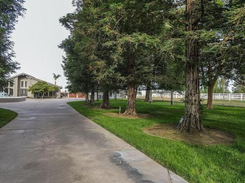 1812 Golf Rd, Turlock, CA 95380 photo 2