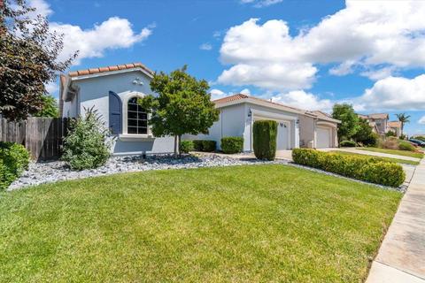 1353 Amaranth St, Plumas Lake, CA 95961 photo 2