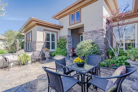 2430 Pepper Tree Ln, Manteca, CA 95336 photo 3