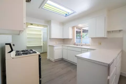 1202 S School St, Lodi, CA 95240 photo 12