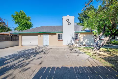 1202 S School St, Lodi, CA 95240 photo 2