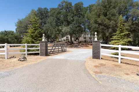 4043 Luneman Rd, Placerville, CA 95667 photo 3