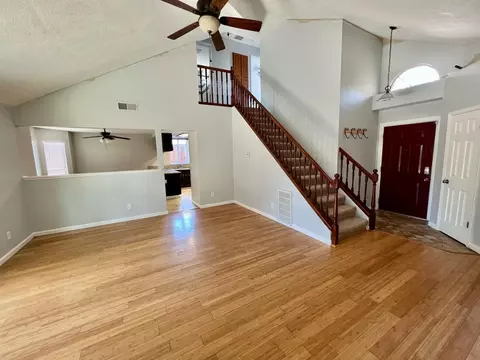 940 Collegeview Dr, Turlock, CA 95382 photo 3