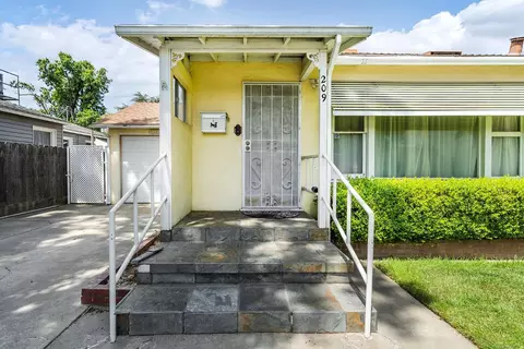 209 Oakshire Ave, Modesto, CA 95354 photo 5