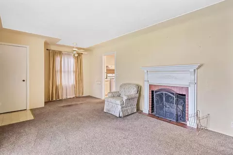 209 Oakshire Ave, Modesto, CA 95354 photo 11