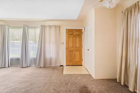 209 Oakshire Ave, Modesto, CA 95354 photo 10