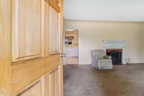 209 Oakshire Ave, Modesto, CA 95354 photo 6