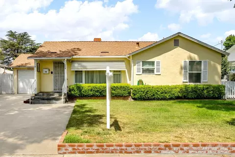 209 Oakshire Ave, Modesto, CA 95354 photo 1