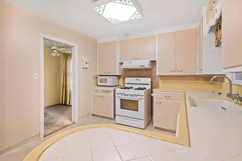 209 Oakshire Ave, Modesto, CA 95354 photo 19