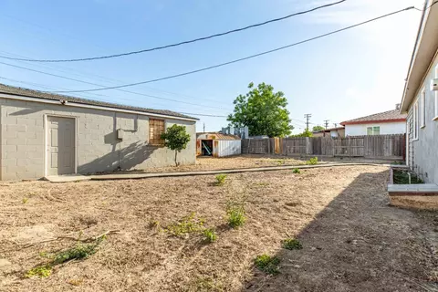 2226 Glendale Ave, Modesto, CA 95354 photo 23