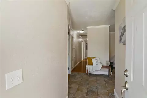 865 Berea Dr, Turlock, CA 95382 photo 4