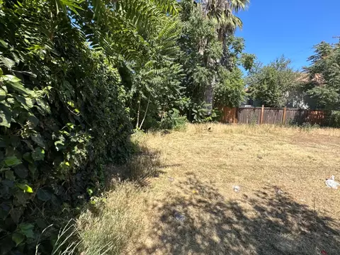 627 E Worth St, Stockton, CA 95206 photo 5