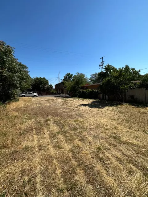627 E Worth St, Stockton, CA 95206 photo 6