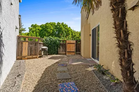 1384 Via Colonna Ter, Davis, CA 95618 photo 28
