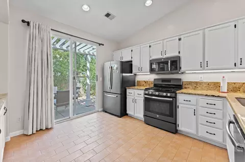 1384 Via Colonna Ter, Davis, CA 95618 photo 8