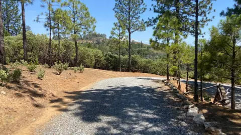 8101 Lakeside Dr, Mountain Ranch, CA 95246 photo 49
