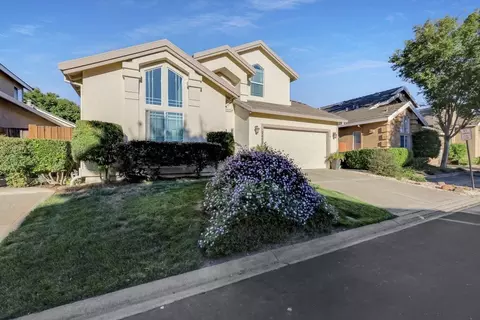 2426 Fallwater Ln, Carmichael, CA 95608 photo 2