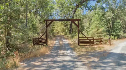 14609 Shake Ridge Rd, Sutter Creek, CA 95685 photo 2