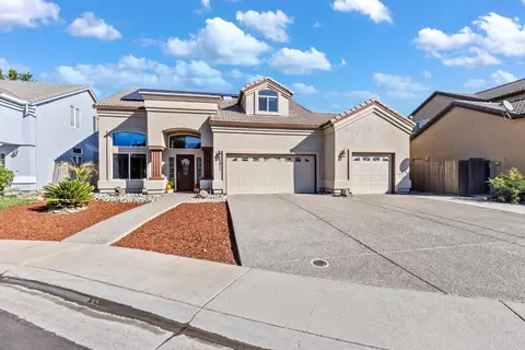 8675 Tennis Club Ct, Elk Grove, CA 95624