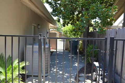 3717 Drakeshire Dr, Modesto, CA 95356 photo 28