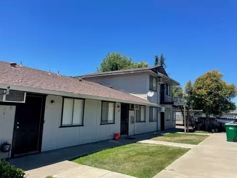 819 W Kettleman Ln, Lodi, CA 95240 photo 4