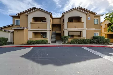 501 Gibson Dr #2623, Roseville, CA 95678