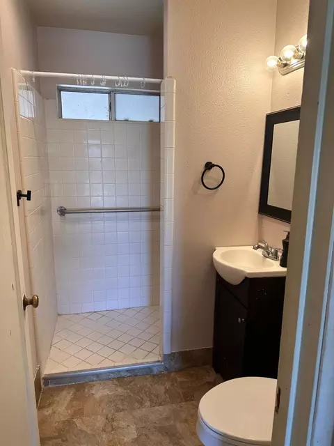 1435 W 10th St, Merced, CA 95341 photo 8