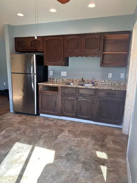 1435 W 10th St, Merced, CA 95341 photo 4