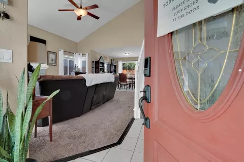 939 Williams, Tracy, CA 95376 photo 4