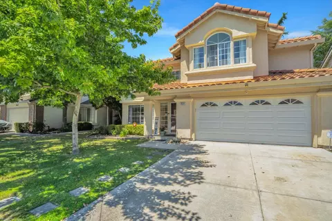 939 Williams, Tracy, CA 95376 photo 2