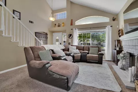 939 Williams, Tracy, CA 95376 photo 6