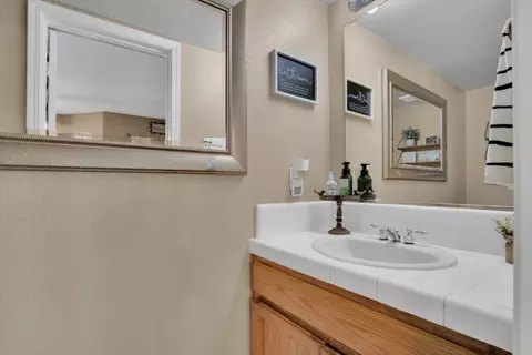 939 Williams, Tracy, CA 95376 photo 14
