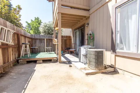 455 Cherry Ln #J, Manteca, CA 95337 photo 15