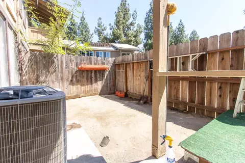 455 Cherry Ln #J, Manteca, CA 95337 photo 14