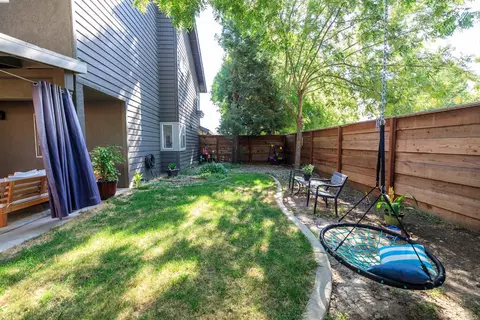 121 Benjamin Way, Turlock, CA 95380 photo 35