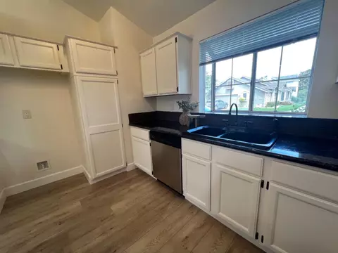 2113 Hearthstone Ln, Modesto, CA 95355 photo 24