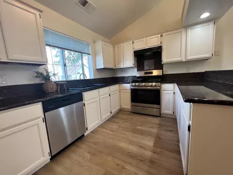 2113 Hearthstone Ln, Modesto, CA 95355 photo 23