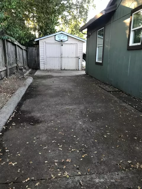 2403 Walnut Ave, Carmichael, CA 95608 photo 14