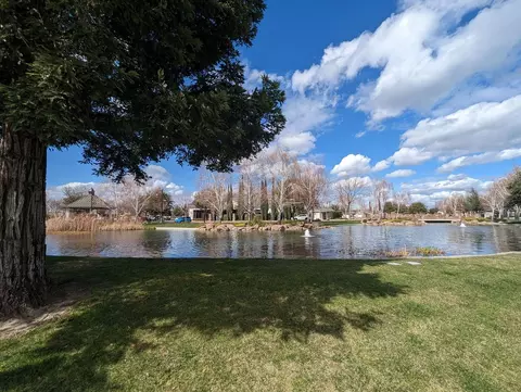 2528 Chimney Point Ln, Manteca, CA 95336 photo 32