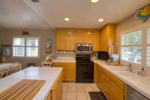 4025 Mckenna Dr, Turlock, CA 95382 photo 6