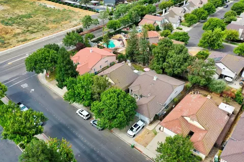4025 Mckenna Dr, Turlock, CA 95382 photo 27