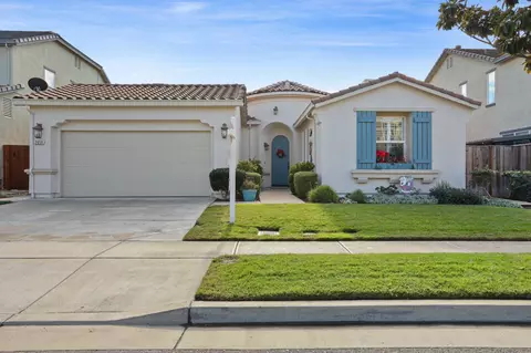 2058 Katnich Ln, Lodi, CA 95242 photo 2
