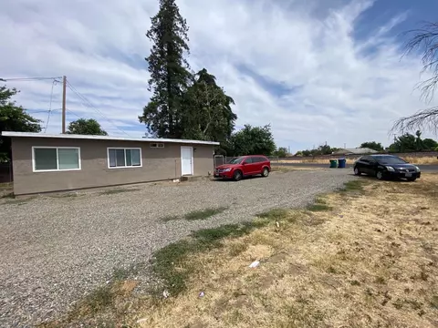1575 Santa Fe, Merced, CA 95340 photo 3
