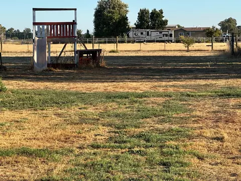 10172 E Underwood Rd, Acampo, CA 95220 photo 32