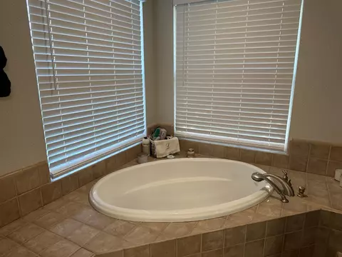 10172 E Underwood Rd, Acampo, CA 95220 photo 25