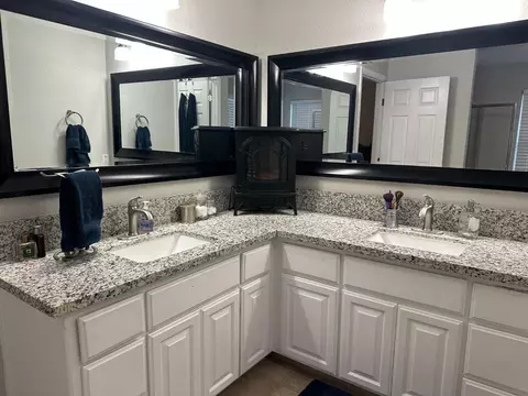 10172 E Underwood Rd, Acampo, CA 95220 photo 24