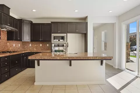 357 Shadowberry Pl, Lathrop, CA 95330 photo 10