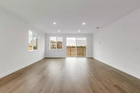 3458 Apollo Dr, Folsom, CA 95630 photo 13